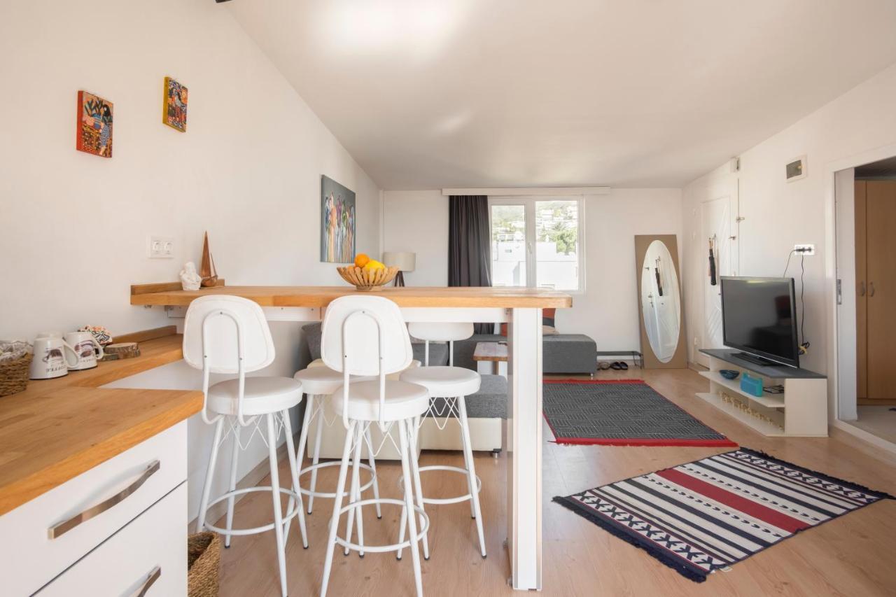 Central, Cozy, 15 Min Walk To The Beach, Fast Wi-Fi, Free Parking, 4Ppl Bodrum Exteriör bild