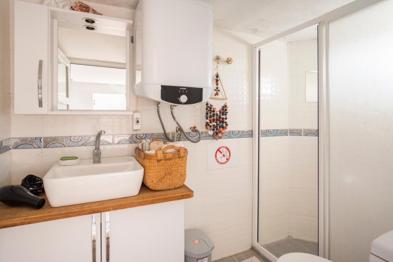 Central, Cozy, 15 Min Walk To The Beach, Fast Wi-Fi, Free Parking, 4Ppl Bodrum Exteriör bild