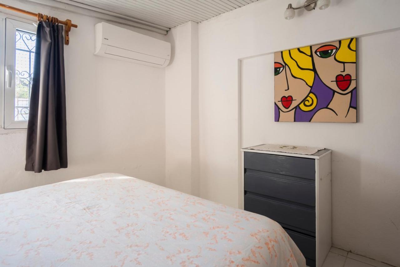 Central, Cozy, 15 Min Walk To The Beach, Fast Wi-Fi, Free Parking, 4Ppl Bodrum Exteriör bild