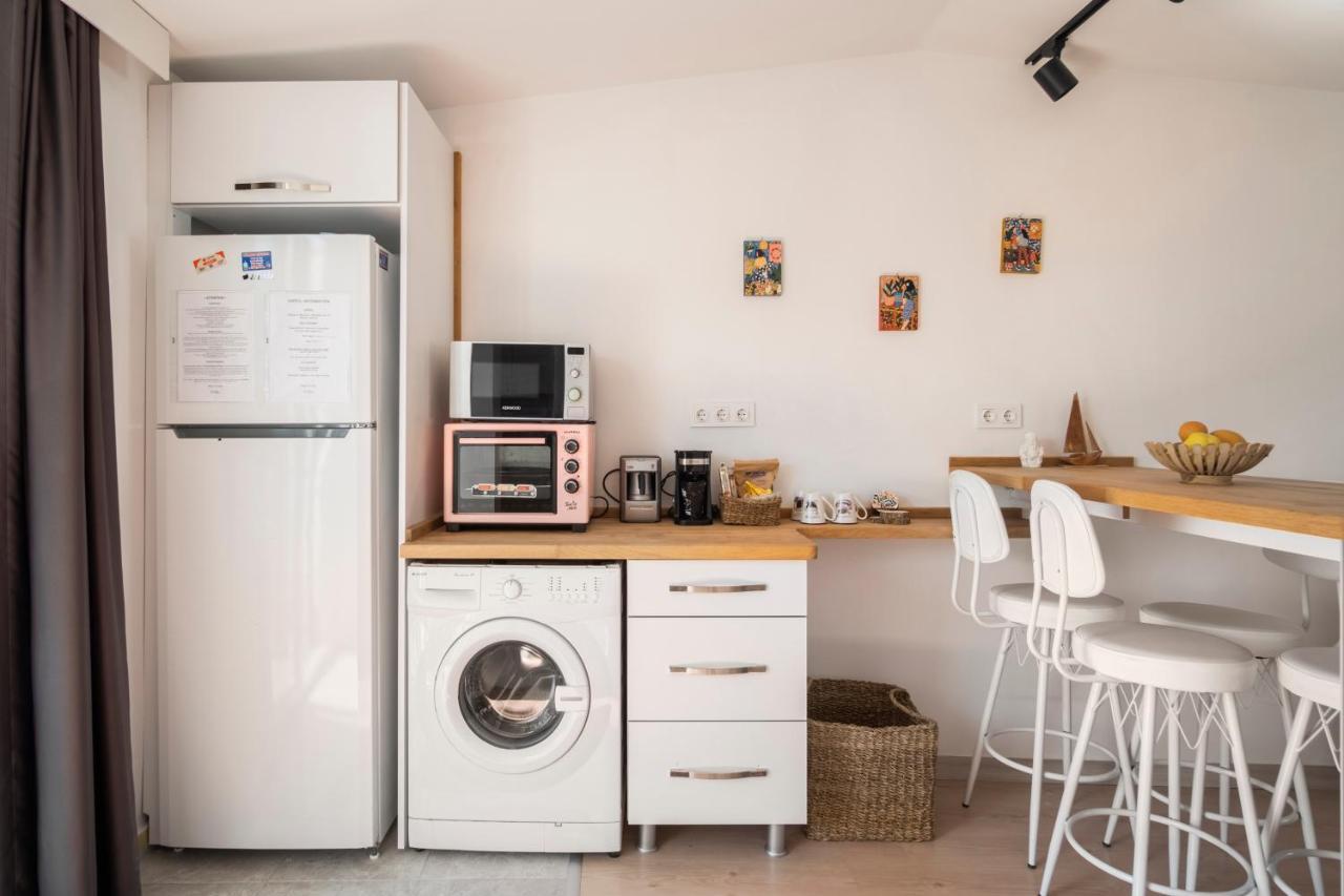 Central, Cozy, 15 Min Walk To The Beach, Fast Wi-Fi, Free Parking, 4Ppl Bodrum Exteriör bild