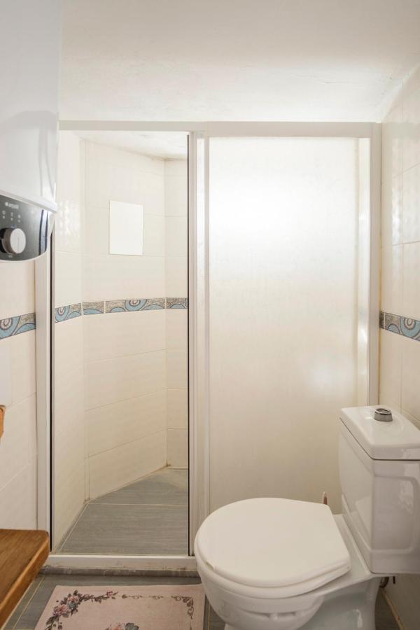 Central, Cozy, 15 Min Walk To The Beach, Fast Wi-Fi, Free Parking, 4Ppl Bodrum Exteriör bild
