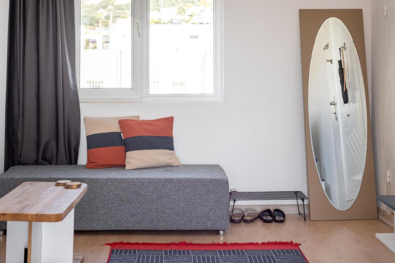 Central, Cozy, 15 Min Walk To The Beach, Fast Wi-Fi, Free Parking, 4Ppl Bodrum Exteriör bild