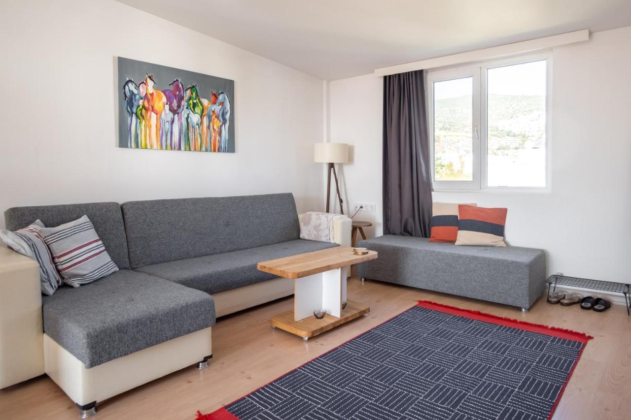 Central, Cozy, 15 Min Walk To The Beach, Fast Wi-Fi, Free Parking, 4Ppl Bodrum Exteriör bild